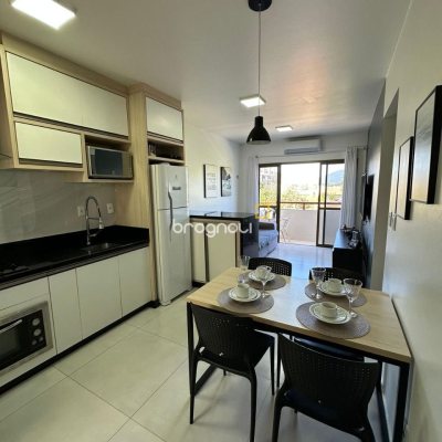 Apartamento com 55m², 2 quartos, 1 garagem, no bairro Canasvieiras em Florianópolis