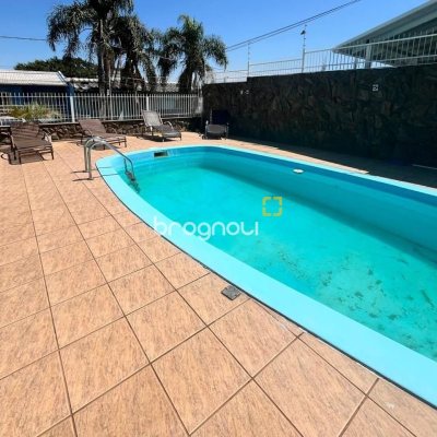 Casa com 362m², 5 quartos (sendo 1 suíte), 4 garagens, no bairro Abraão em Florianópolis