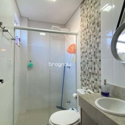 Apartamento com 80m², 2 quartos (sendo 1 suíte), 1 garagem, no bairro São João do Rio Vermelho em Florianópolis