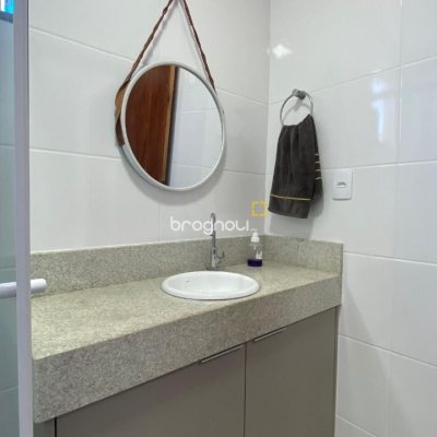 Apartamento com 80m², 2 quartos (sendo 1 suíte), 1 garagem, no bairro São João do Rio Vermelho em Florianópolis