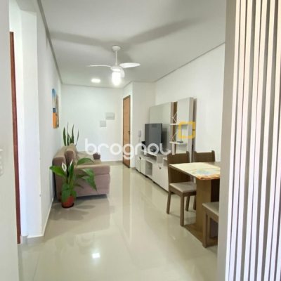 Apartamento com 80m², 2 quartos (sendo 1 suíte), 1 garagem, no bairro São João do Rio Vermelho em Florianópolis