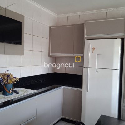 Casa com 260m², 3 quartos (sendo 1 suíte), 6 garagens, no bairro Nossa Senhora do Rosário em São José