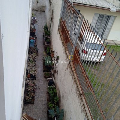 Casa com 260m², 3 quartos (sendo 1 suíte), 6 garagens, no bairro Nossa Senhora do Rosário em São José