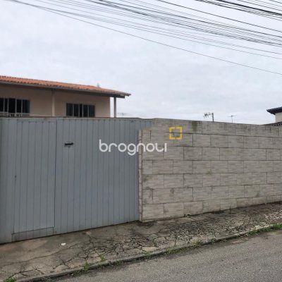 Casa com 260m², 3 quartos (sendo 1 suíte), 6 garagens, no bairro Nossa Senhora do Rosário em São José