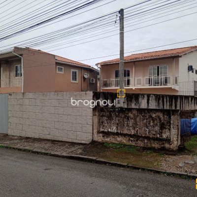 Casa com 260m², 3 quartos (sendo 1 suíte), 6 garagens, no bairro Nossa Senhora do Rosário em São José