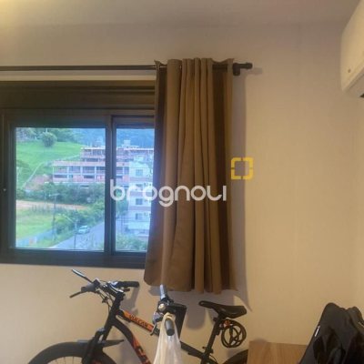 Apartamento com 65m², 2 quartos (sendo 1 suíte), 2 garagens, no bairro Pedra Branca em Palhoça