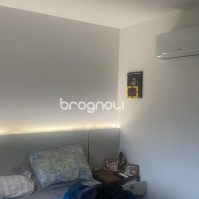 Apartamento com 65m², 2 quartos (sendo 1 suíte), 2 garagens, no bairro Pedra Branca em Palhoça