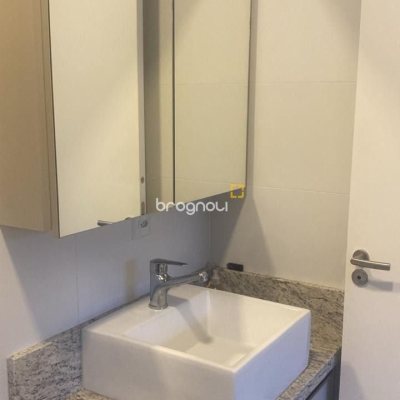 Apartamento com 65m², 2 quartos (sendo 1 suíte), 2 garagens, no bairro Pedra Branca em Palhoça