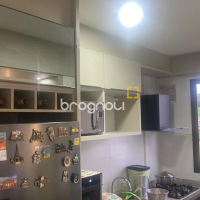Apartamento com 65m², 2 quartos (sendo 1 suíte), 2 garagens, no bairro Pedra Branca em Palhoça