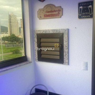 Apartamento com 65m², 2 quartos (sendo 1 suíte), 2 garagens, no bairro Pedra Branca em Palhoça