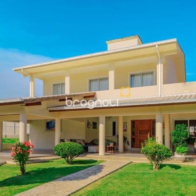 Casa de Condomínio com 550m², 7 quartos (sendo 6 suítes), 2 garagens, no bairro Ingleses em Florianópolis