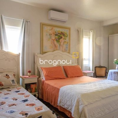 Casa de Condomínio com 550m², 7 quartos (sendo 6 suítes), 2 garagens, no bairro Ingleses em Florianópolis