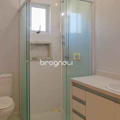 Casa de Condomínio com 550m², 7 quartos (sendo 6 suítes), 2 garagens, no bairro Ingleses em Florianópolis