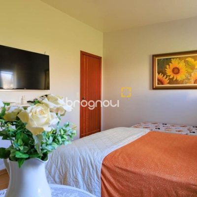 Casa de Condomínio com 550m², 7 quartos (sendo 6 suítes), 2 garagens, no bairro Ingleses em Florianópolis