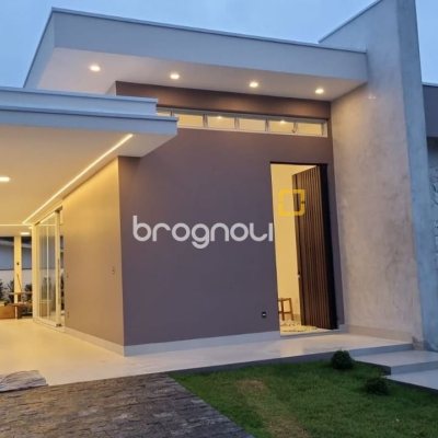 Casa de Condomínio com 189m², 3 quartos (sendo 3 suítes), 5 garagens, no bairro Camboa em Governador Celso Ramos