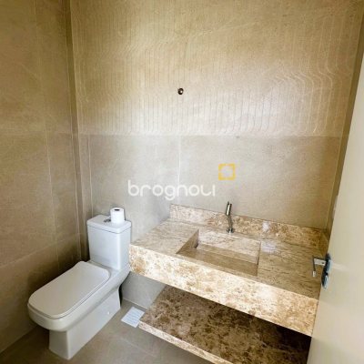 Casa de Condomínio com 189m², 3 quartos (sendo 3 suítes), 5 garagens, no bairro Camboa em Governador Celso Ramos