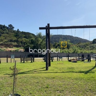 Casa de Condomínio com 189m², 3 quartos (sendo 3 suítes), 5 garagens, no bairro Camboa em Governador Celso Ramos