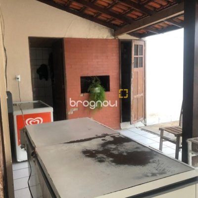 Casa com 280m², 3 quartos, 2 garagens, no bairro Bela Vista em São José