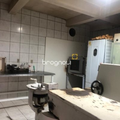 Casa com 280m², 3 quartos, 2 garagens, no bairro Bela Vista em São José
