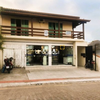 Casa com 280m², 3 quartos, 2 garagens, no bairro Bela Vista em São José