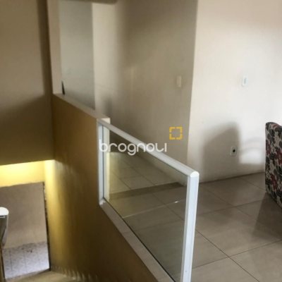 Casa com 280m², 3 quartos, 2 garagens, no bairro Bela Vista em São José