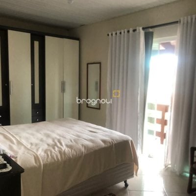 Casa com 280m², 3 quartos, 2 garagens, no bairro Bela Vista em São José