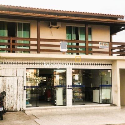 Casa com 280m², 3 quartos, 2 garagens, no bairro Bela Vista em São José