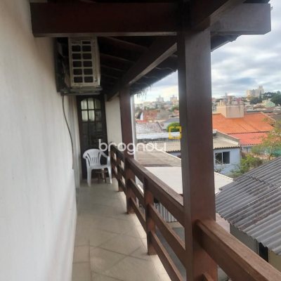 Casa com 280m², 3 quartos, 2 garagens, no bairro Bela Vista em São José