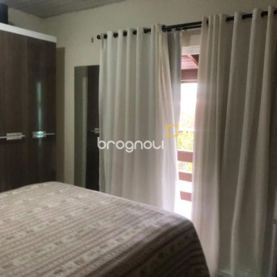 Casa com 280m², 3 quartos, 2 garagens, no bairro Bela Vista em São José