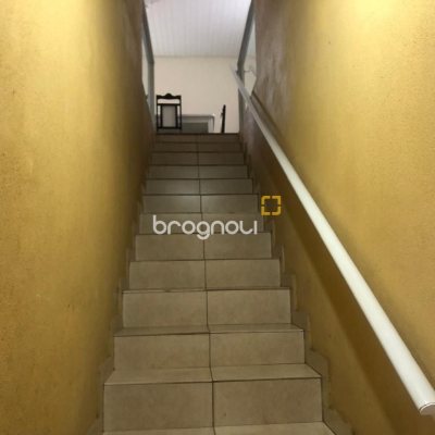 Casa com 280m², 3 quartos, 2 garagens, no bairro Bela Vista em São José
