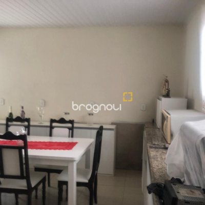 Casa com 280m², 3 quartos, 2 garagens, no bairro Bela Vista em São José