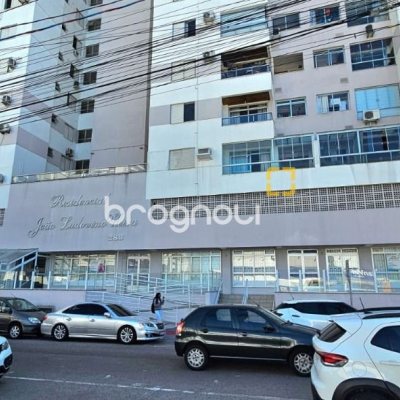 Apartamento com 84m², 3 quartos (sendo 1 suíte), 1 garagem, no bairro Campinas em São José
