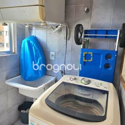 Apartamento com 84m², 3 quartos (sendo 1 suíte), 1 garagem, no bairro Campinas em São José