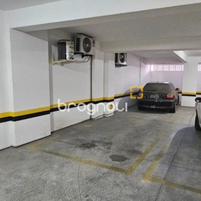 Apartamento com 84m², 3 quartos (sendo 1 suíte), 1 garagem, no bairro Campinas em São José