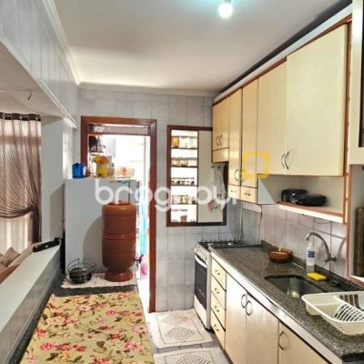 Apartamento com 84m², 3 quartos (sendo 1 suíte), 1 garagem, no bairro Campinas em São José