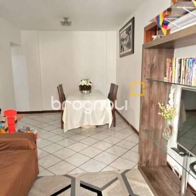 Apartamento com 84m², 3 quartos (sendo 1 suíte), 1 garagem, no bairro Campinas em São José