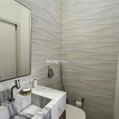Casa com 221m², no bairro Santa Mônica em Florianópolis
