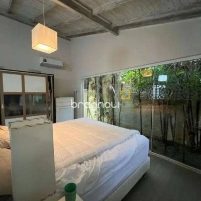 Casa com 221m², no bairro Santa Mônica em Florianópolis