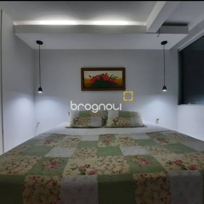 Casa com 107m², 3 quartos (sendo 1 suíte), 2 garagens, no bairro Ingleses em Florianópolis