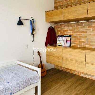 Casa de Condomínio com 267m², 5 quartos (sendo 3 suítes), 2 garagens, no bairro Campeche em Florianópolis