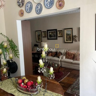 Apartamento com 101m², 3 quartos, 1 garagem, no bairro Centro em Florianópolis