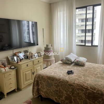 Apartamento com 101m², 3 quartos, 1 garagem, no bairro Centro em Florianópolis