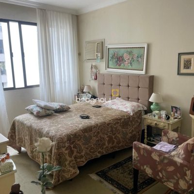 Apartamento com 101m², 3 quartos, 1 garagem, no bairro Centro em Florianópolis