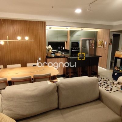 Apartamento com 87m², 2 quartos (sendo 2 suítes), 1 garagem, no bairro Jardim Atlântico em Florianópolis