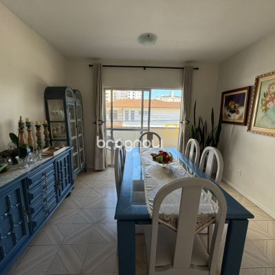 Apartamento com 68m², 2 quartos, 1 garagem, no bairro Balneário em Florianópolis