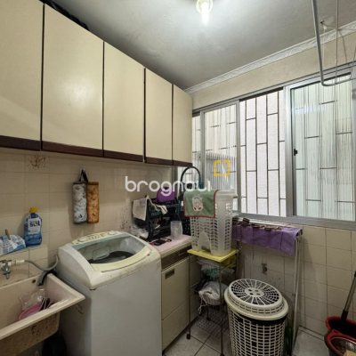 Apartamento com 68m², 2 quartos, 1 garagem, no bairro Balneário em Florianópolis