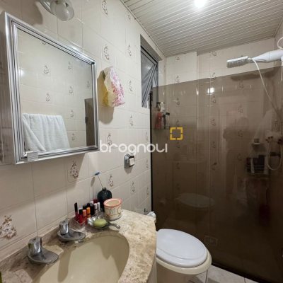 Apartamento com 68m², 2 quartos, 1 garagem, no bairro Balneário em Florianópolis