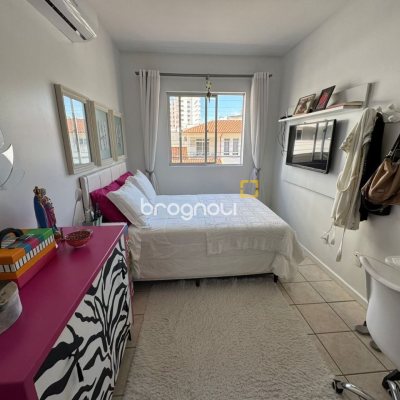 Apartamento com 68m², 2 quartos, 1 garagem, no bairro Balneário em Florianópolis