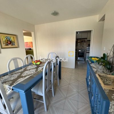 Apartamento com 68m², 2 quartos, 1 garagem, no bairro Balneário em Florianópolis
