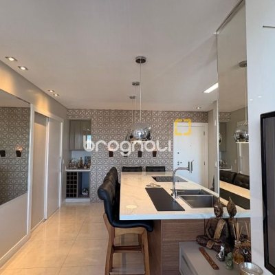 Apartamento com 85m², 3 quartos (sendo 1 suíte), 2 garagens, no bairro Pagani em Palhoça
